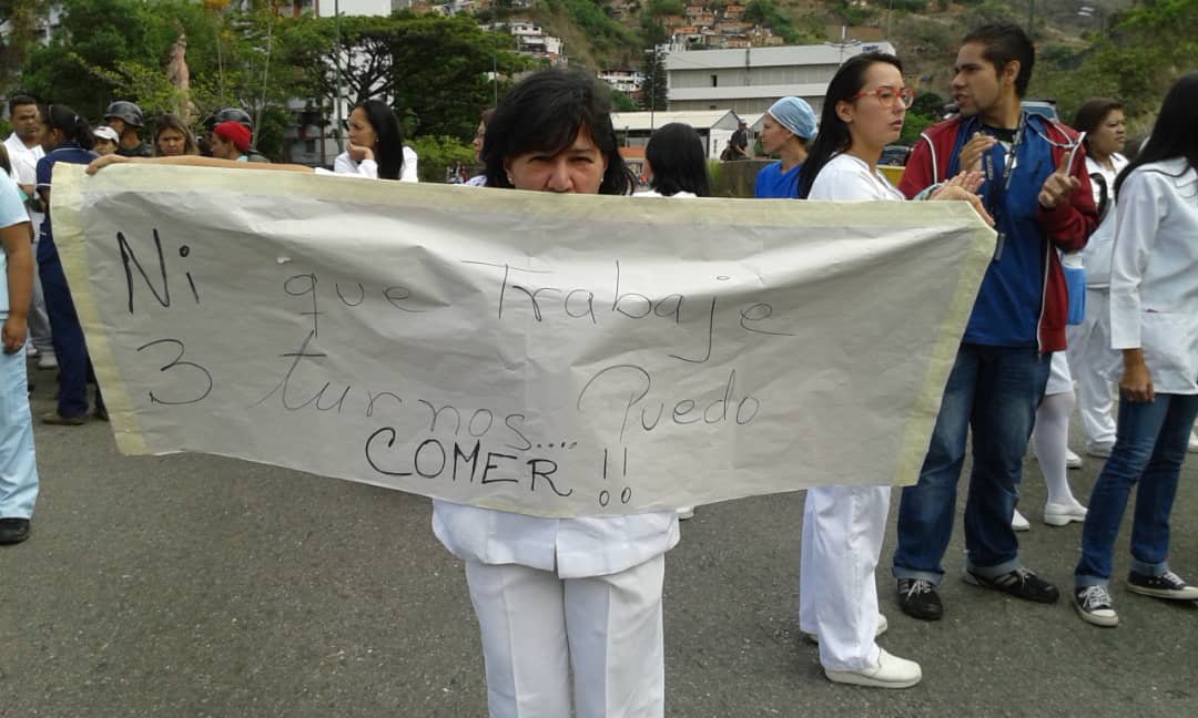 Asociaciones Ciudadanas acompaña protesta de médicos y personal del Materno Infantil de Caricuao