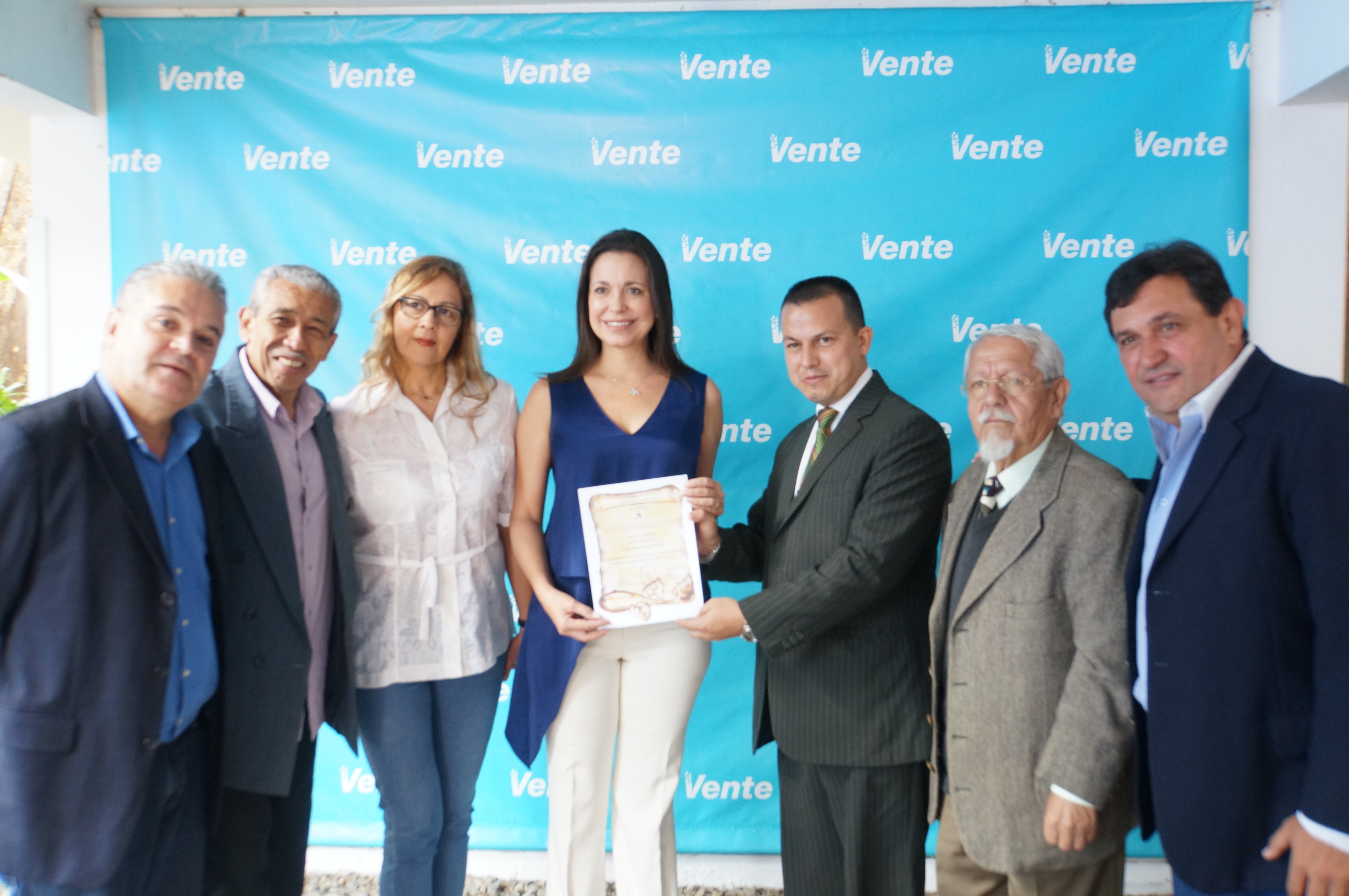Concejo Municipal de Guásimos reconoce labor de María Corina Machado y Henry Alviarez