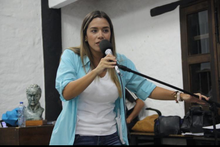 Dana Pita: Rechazamos las amenazas que constantemente Conatel hace contra los trabajadores de la prensa