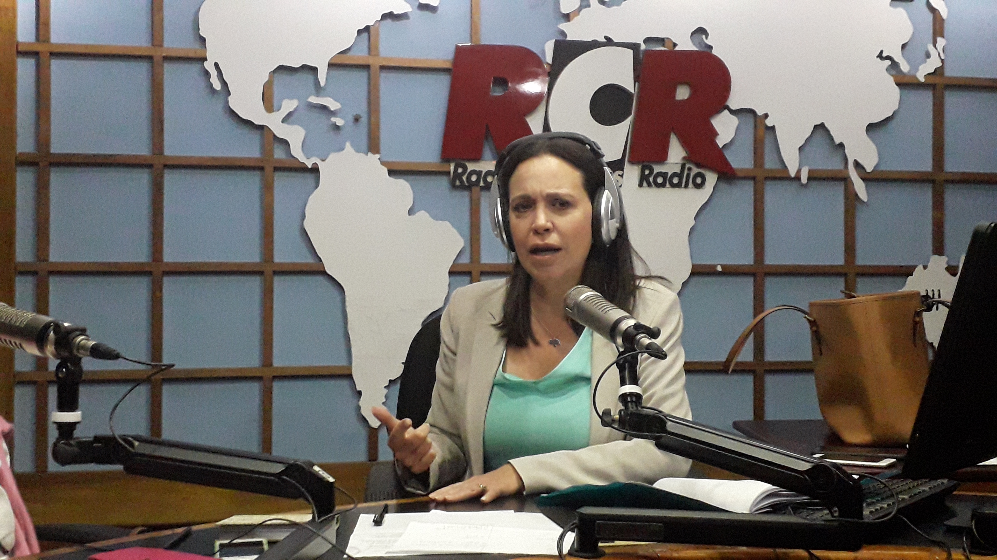 Tuto Quiroga a Machado: Lo que está en juego en Venezuela son cuatro Cubas o ninguna