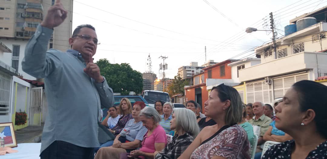 Douglas Rodríguez: Los actores que aparecieron en la Casa Amarilla solo quieren oxigenar al régimen de Maduro