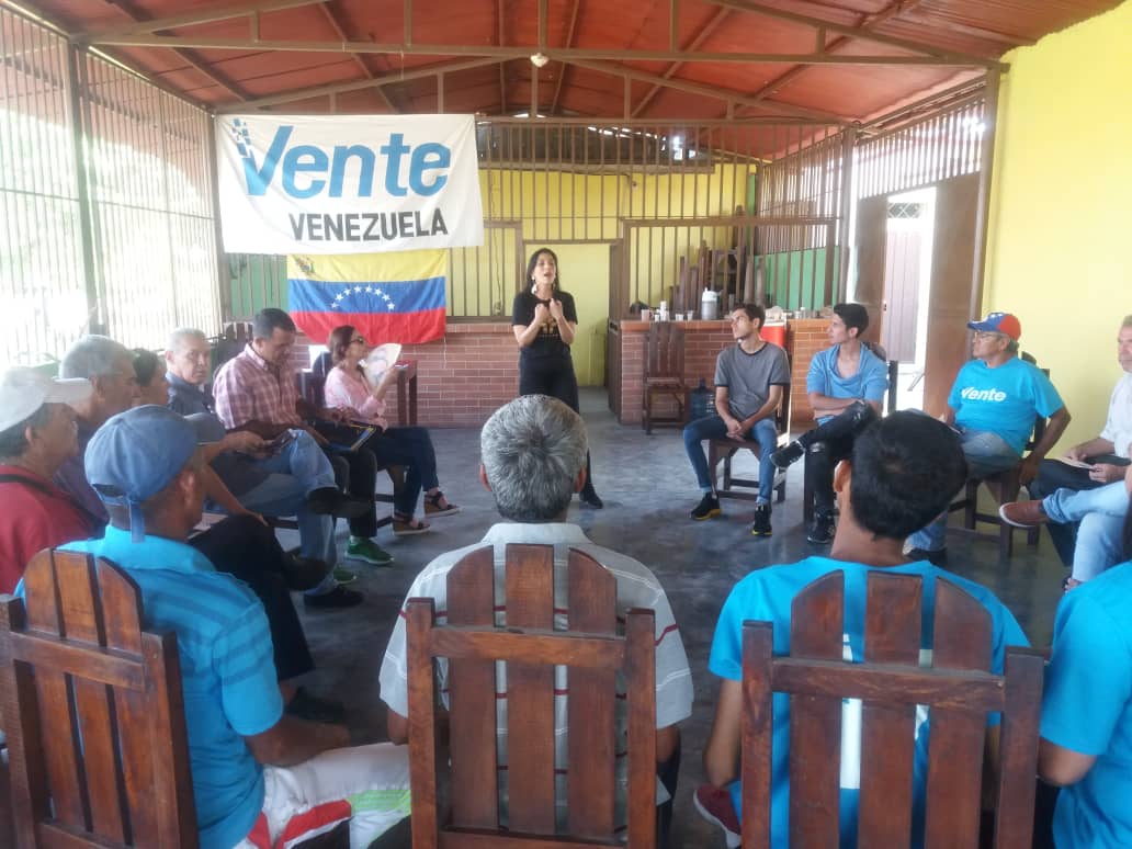 Vente Barinas realiza conversatorio «Emprender en tiempo de crisis»