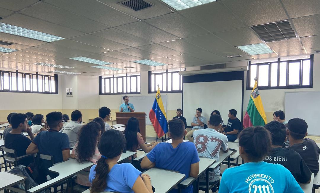 Mensaje del diputado Luis Barragán a estudiantes carabobeños