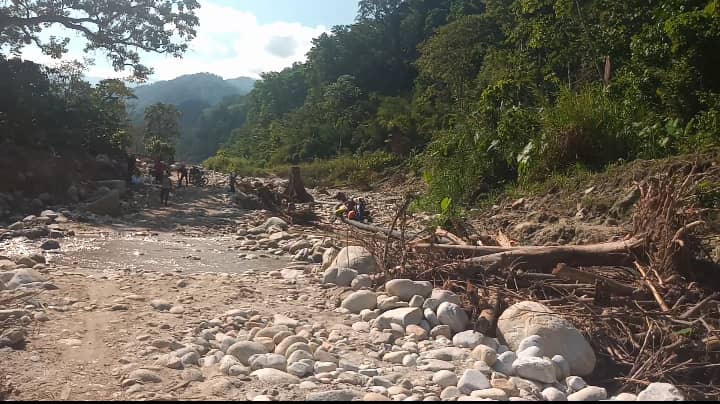 Martha Hernández: Merideños reclaman atención inmediata para arreglar carretera que comunica a El Charal con Tucaní 