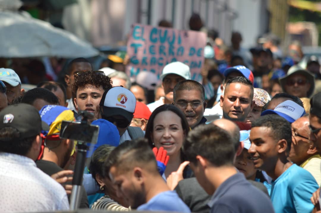 María Corina: La cobarde persecución se vence con fuerza y unidos en la calle